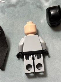 Lego Batman Minifigure bat001 Light Grey Suit 2006 Sets 7779 7780 7782