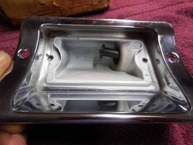 Nuevo de Lote Antiguo 1961 Pontiac Catalina Bonneville Star Chief Safari Luz de Respaldo Carcasa Foto 4 de 4