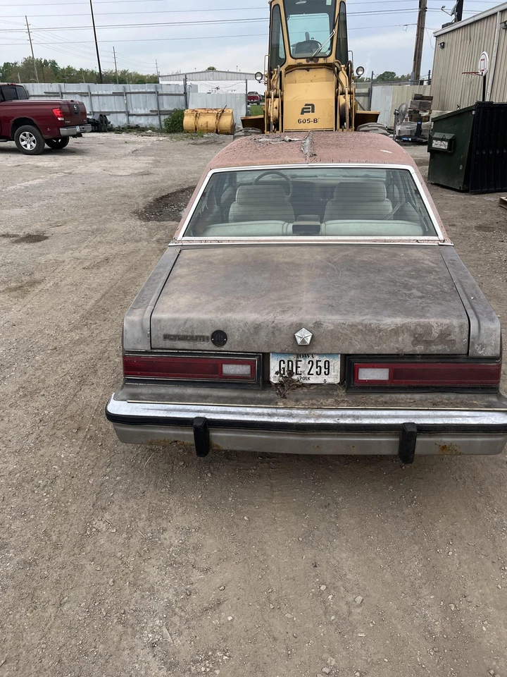 Velocímetro Plymouth Grand Fury 1982-1989 Foto 2 de 4