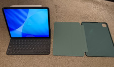 Apple iPad Pro 11” BUNDLE (2nd Gen, 128GB, WiFi) + Magic Keyboard + Apple Pencil