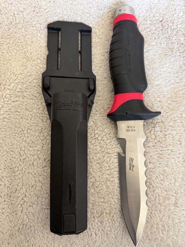 Underwater Kinetics Blue Tang 10" Dive Knife w/Sheath "HOT PINK" made of 420 SS