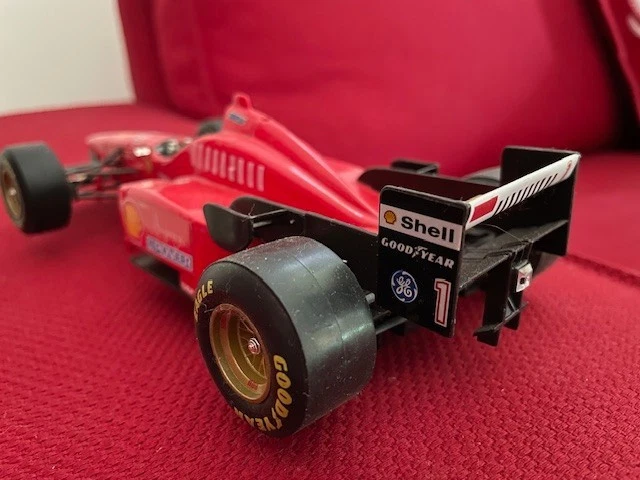 Modellino FERRARI F310 Formula 1 Maisto 1:20, senza scatola. - Immagine 3 di 3