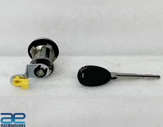 Tailgate Lock Assy For Hyundai Santro 1998-2003 Santro Xing 2003-2015 8125002A00 view 2