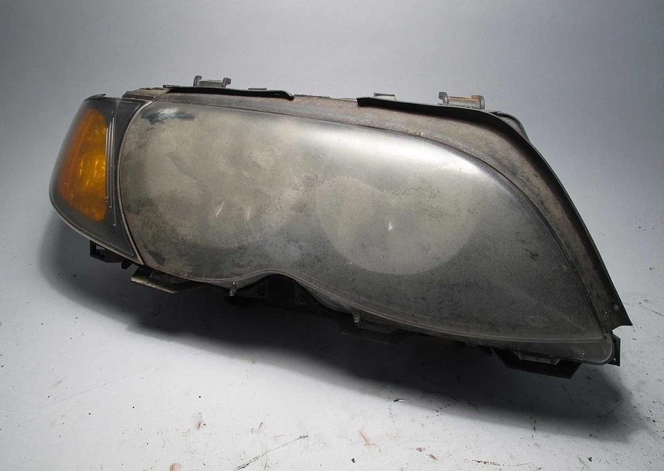 Faro halógeno delantero derecho BMW E46 serie 3 4 puertas 2002-2005 USADO OE Foto 2 de 4