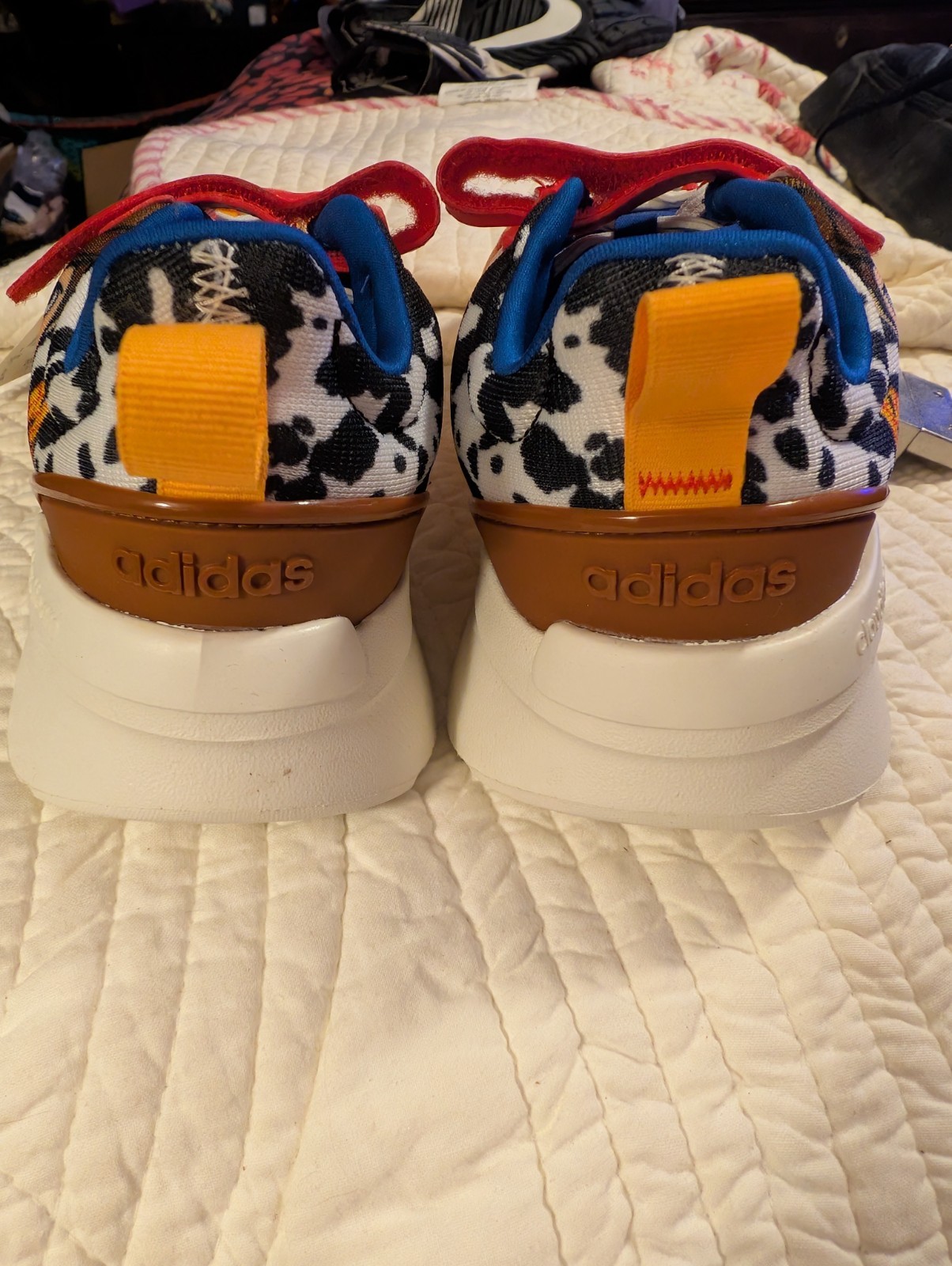 SAOLA Adidas Racer TR21 taglia 2 Woody Disney Toy Story semi solare oro bambini Cloudfoam