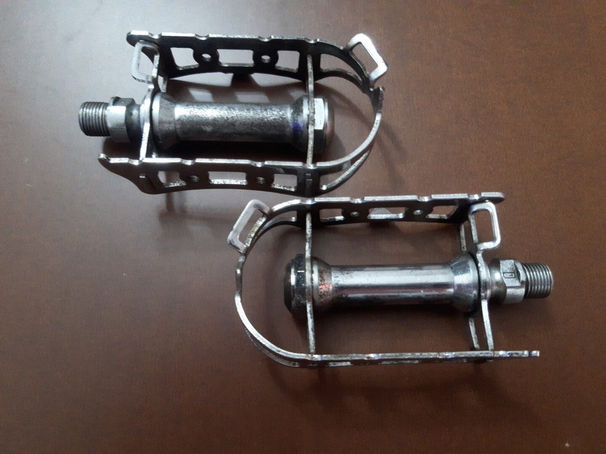 Pair of vintage iron pedals Brand ROTO Colnago CampagnoloDeRosa