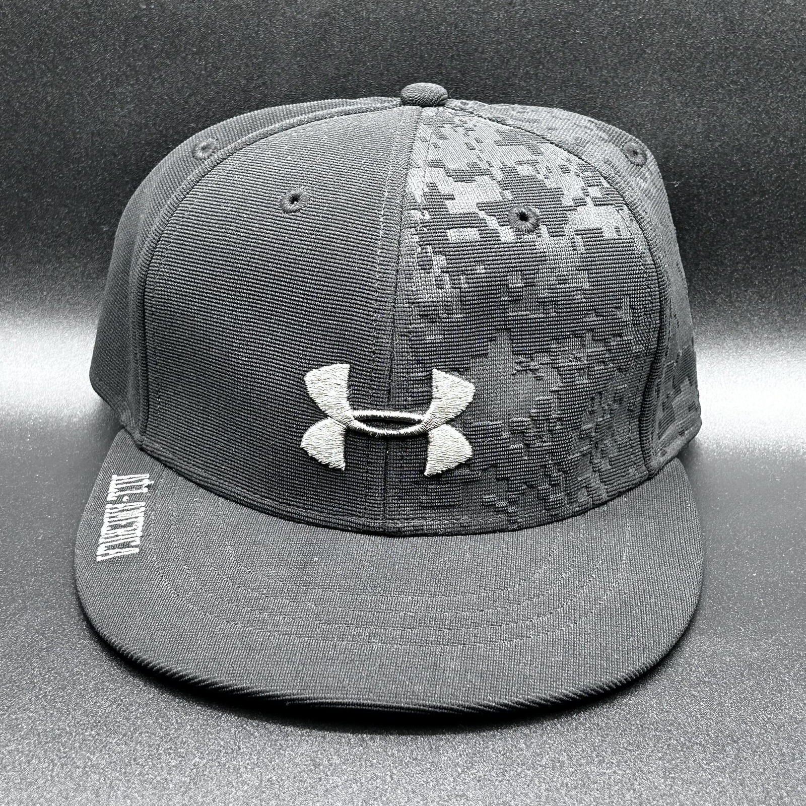 Under Armour All-America Hat Black One-Size 4-Way Stretch Clean Used