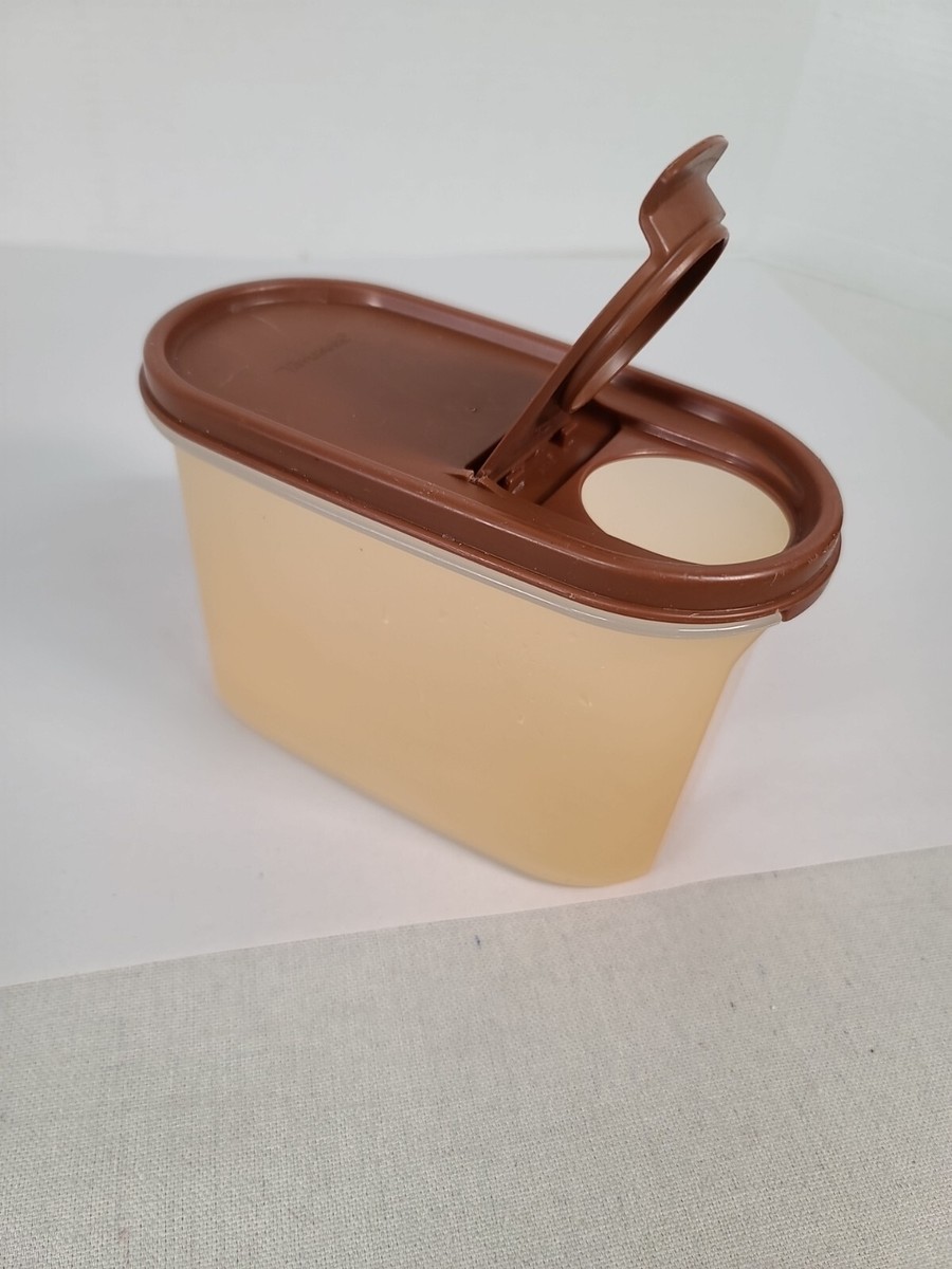タッパーウエア Vintage Tupperware #1612-22 with Brown flip top lid 1616-4 1.1