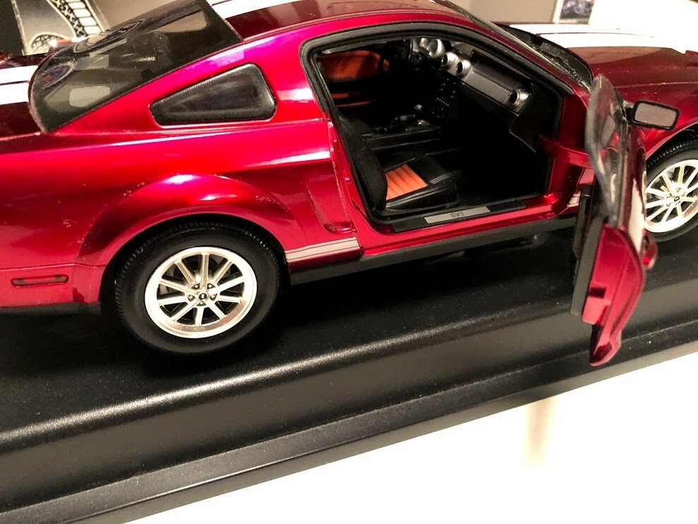 2007 Ford Mustang Shelby GT500 1/18 Collectibles Die-Cast 40th