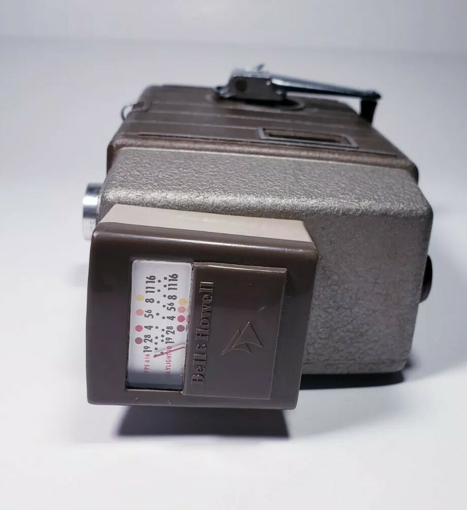 Appareil photo argentique 8 mm Bell and Howell poignée de fonction