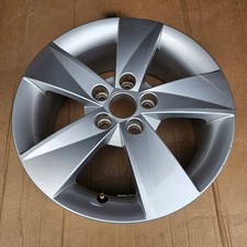 1x Alufelge 15 Zoll 6.0" 5x112 43ET Glanz Silber 5J0601025 Skoda Roomster