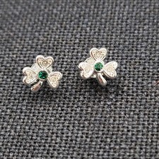 Shamrock Studs Green Stone Pierced Earrings Silver Plated 1/4"