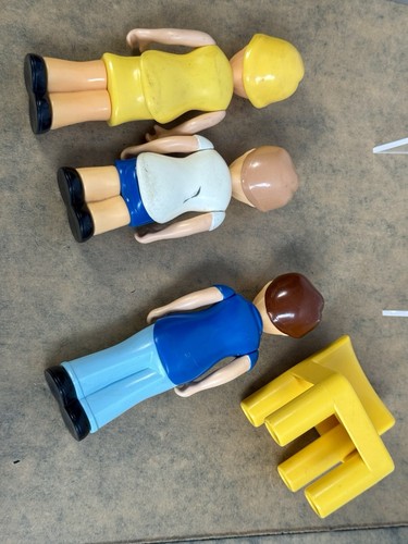 90s Little Tikes Dollhouse Family – Mom Dad Son + Chair - Picture 2 of 2