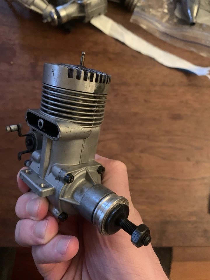 OS Engines MAX-H 60 2-Stroke Glow Engine – Vintage Powerhouse - Image 3 of 4