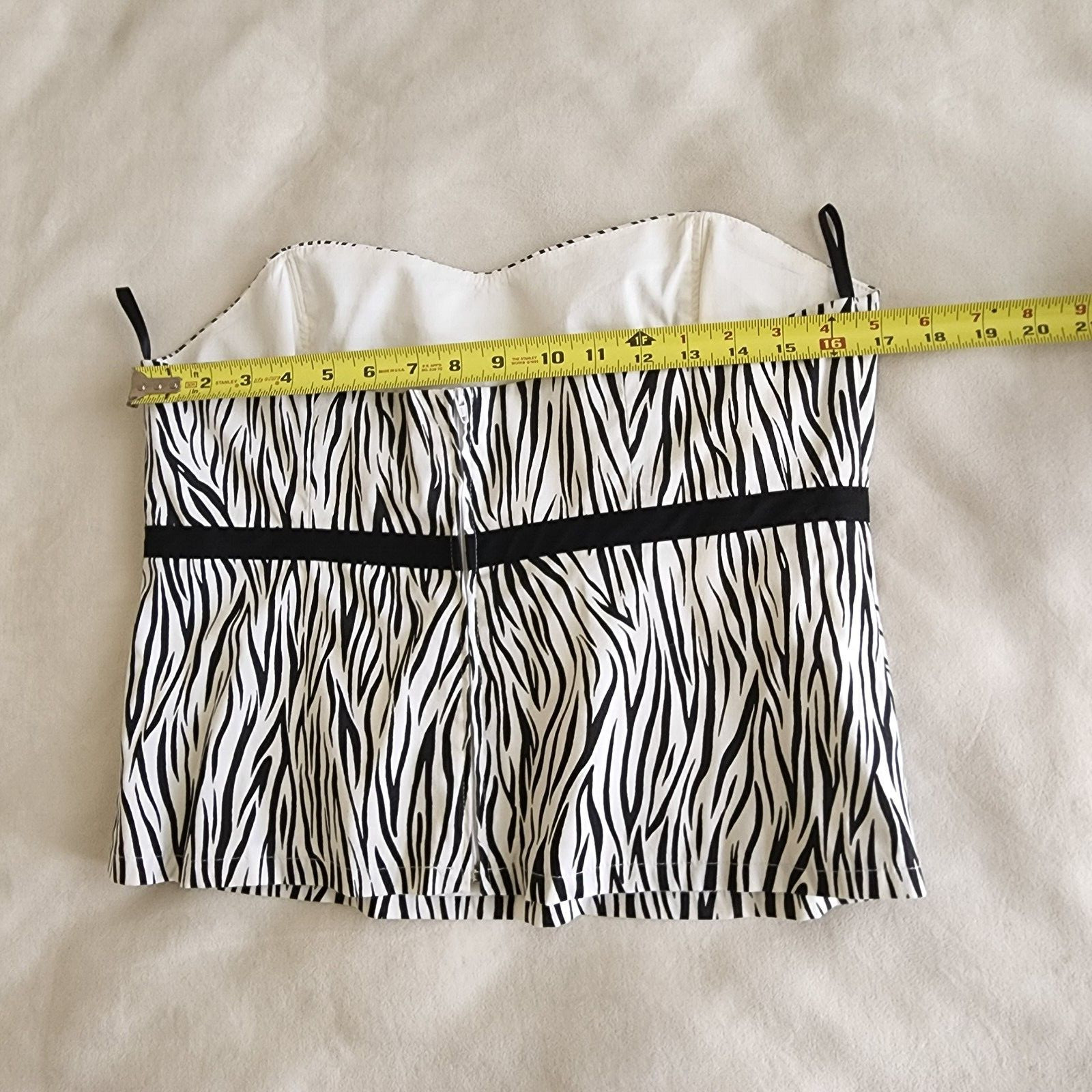 WHBM Size Large Strapless Zebra Print Top White H… - image 11