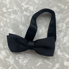 Broadway Tuxmakers Black Polyester Clip-On Bow Tie For Tuxedo Formal Wear - NEW