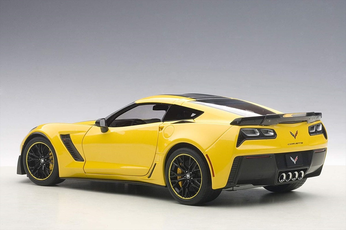 AUTOart 1/18 Chevrolet Corvette C7 Z06 C7.R Edition Yellow