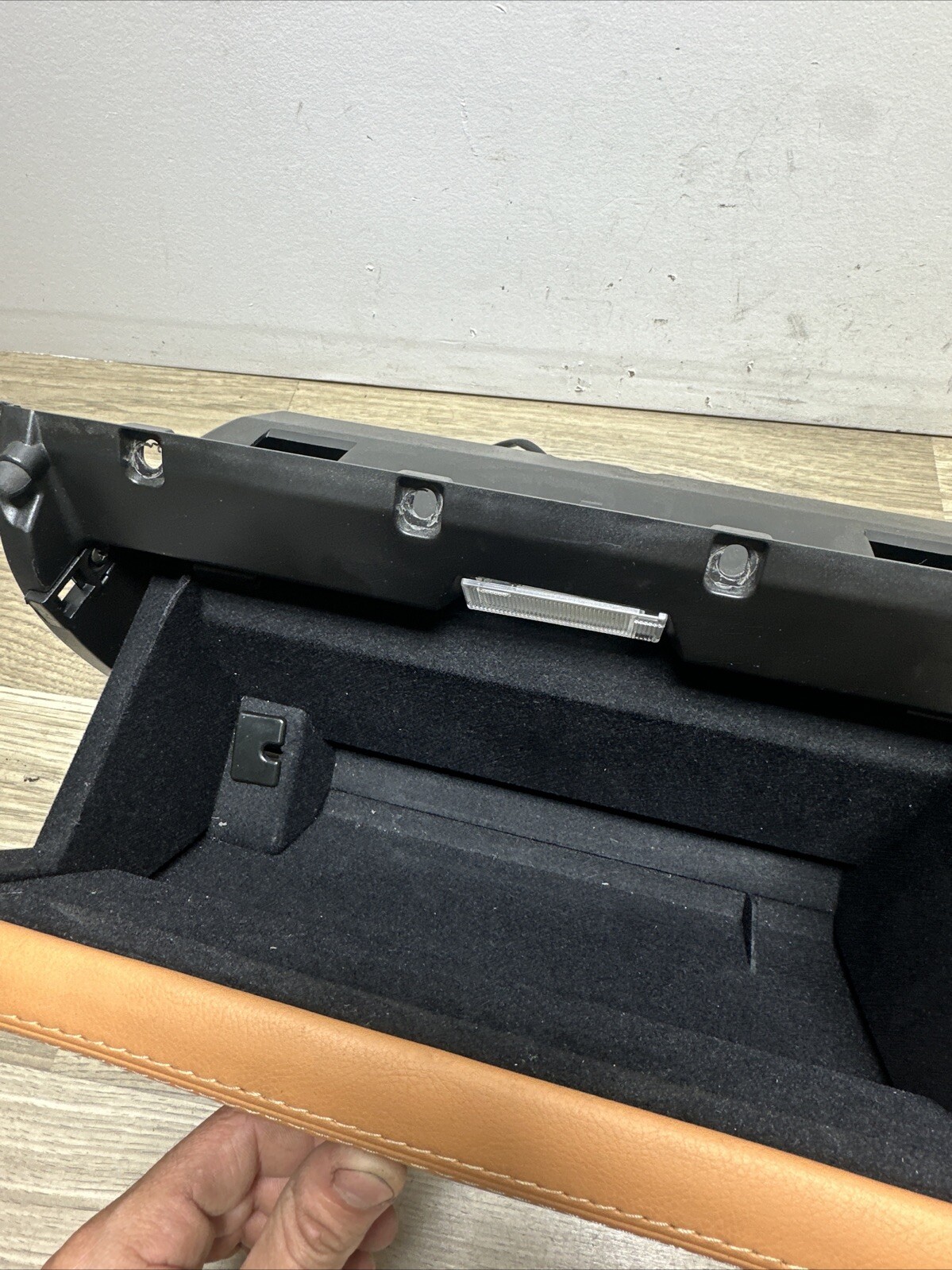 03-13 Maserati Quattroporte S Dash Board Dashboard Glove Box Compartment OEM