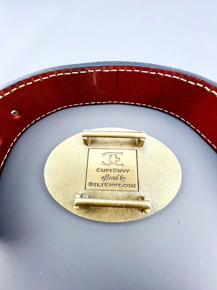 Pulsera CuffEnvy cuero negro latón Foto 3 de 4