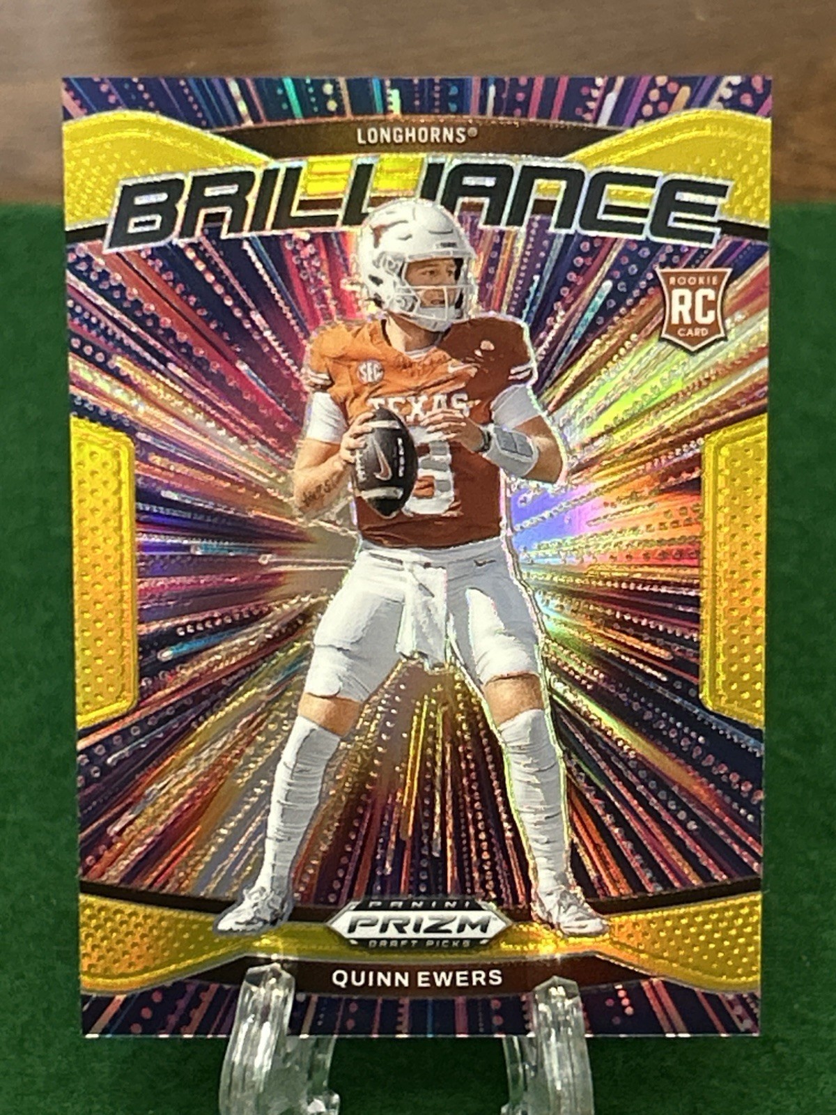 Quinn Ewers (RC) 2025 Prizm Draft Picks Brilliance Gold SSP /10 Texas #15