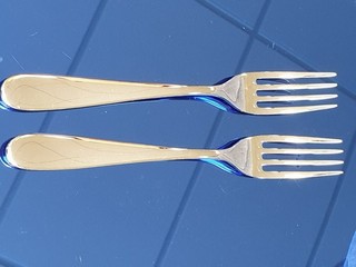 Alessi Nuovo Milano 2 table forks 7.5" long stainless steel excellent condition