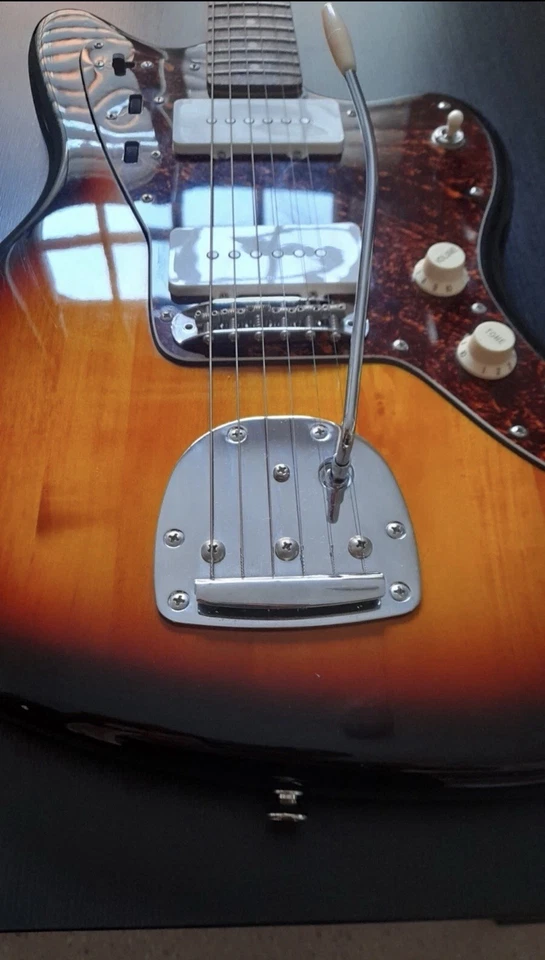 Squier by Fender Classic Vibe 60's Jazzmaster Electric Guitar - 3 Color Sunburst, photo 3 of 5