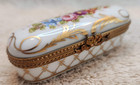 Hand Painted Floral with Gold Limoges Peint Main Trinket Box — photo 1
