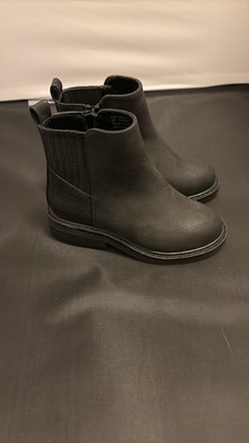 Girls Nordstrom brand black bootie, size 9 Never worn!