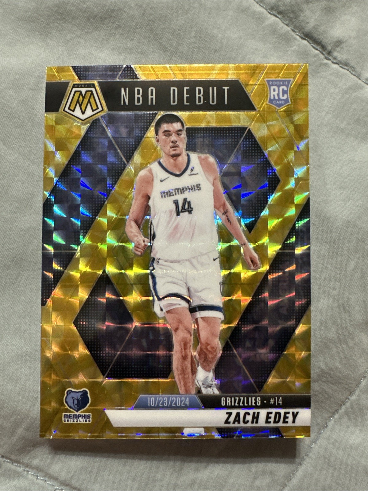 Panini Mosaic 2024-25 Zach Edey NBA Debut RC Yellow Reactive Rookie Grizzlies