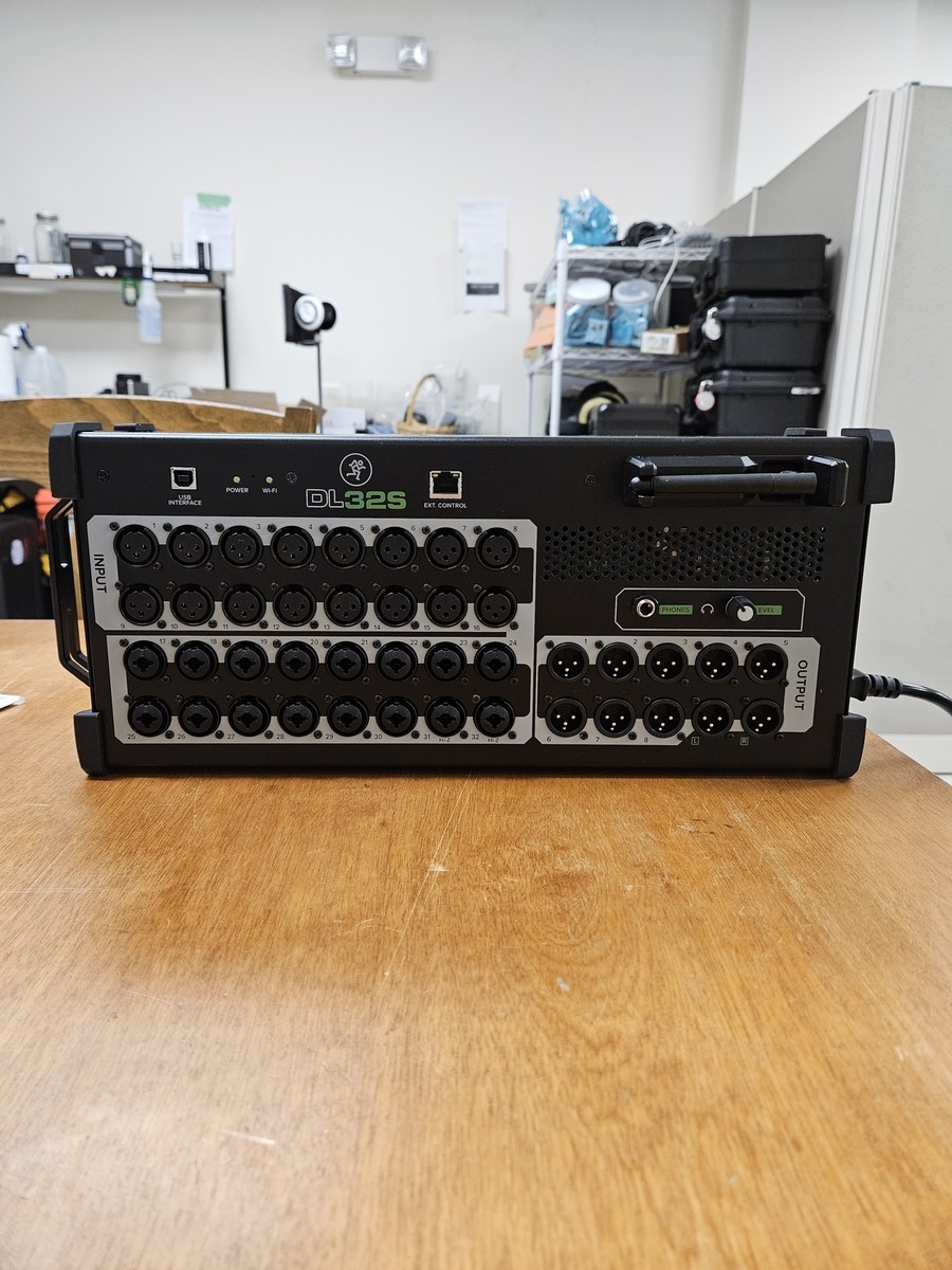 Mackie DL32S 32 Channel Wireless Digital Live Sound Mixer
