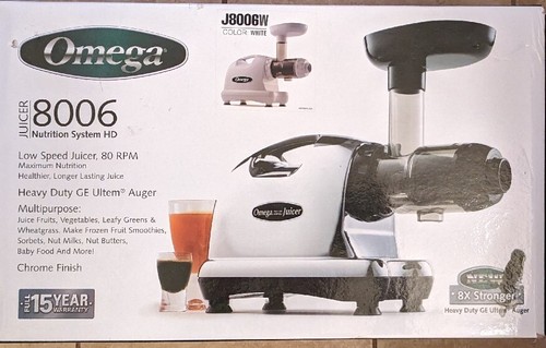 Omega Juicer J8006W White Slow Masticating Cold Press Vegetable Fruit Juice NEW - Picture 1 of 7