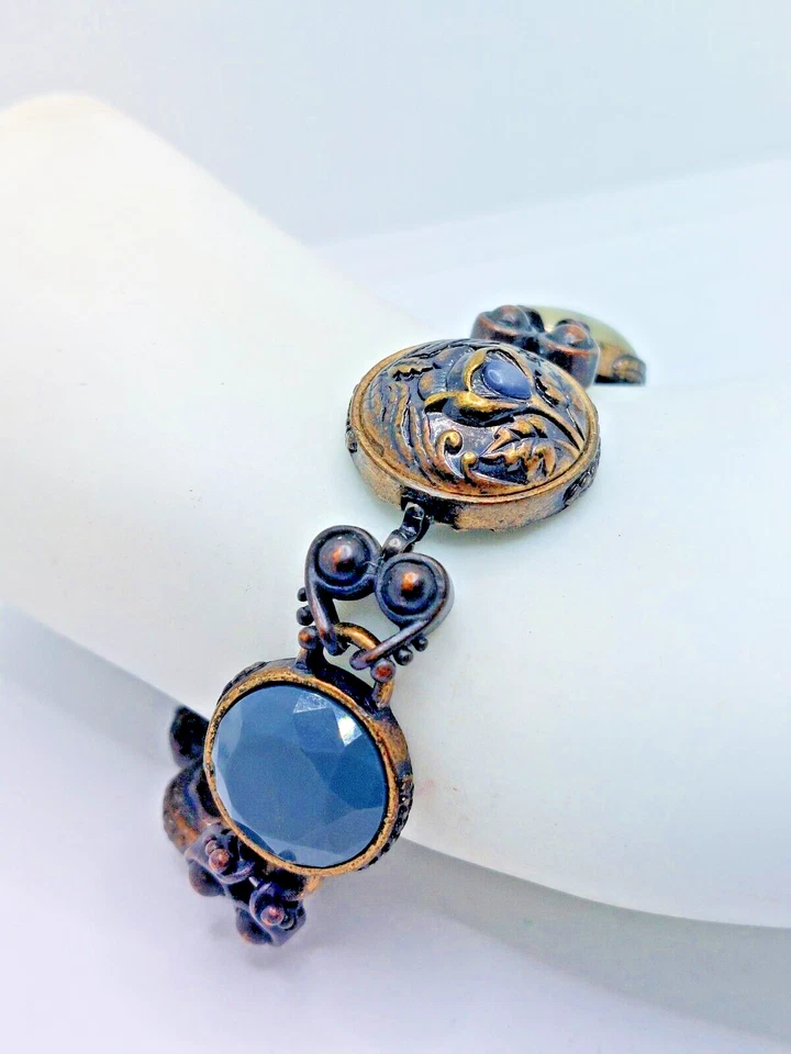 Lucky Brand Antique Copper Tone Floral Embossed Round Station Toggle Bracelet 7" - Image 4 of 4