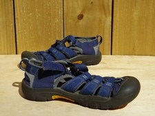 Size 2Y Keen Boys Unisex Hiking Trek Open Toe Slip On Shoes/Sandals Kids Blue