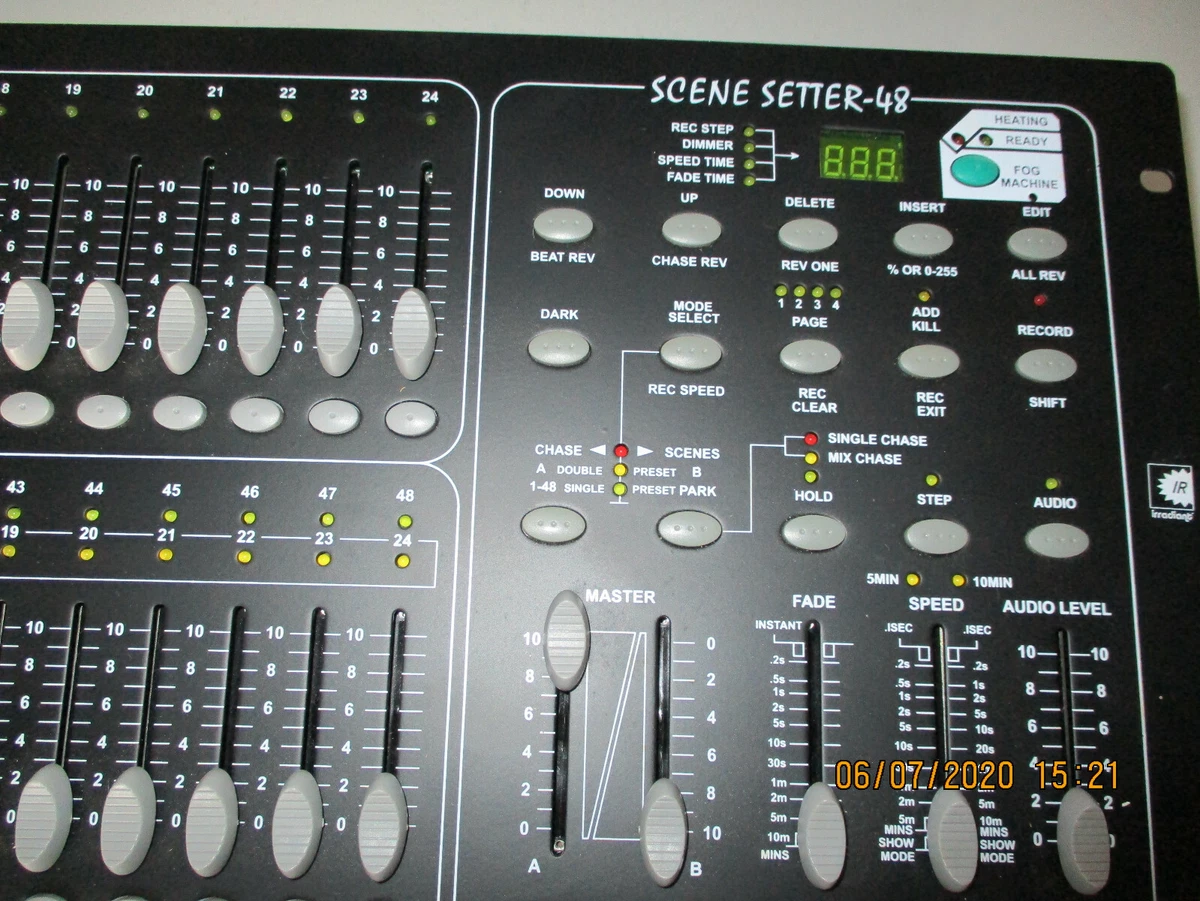 SCENE SETTER-48 48チャンネルDMXコントローラー