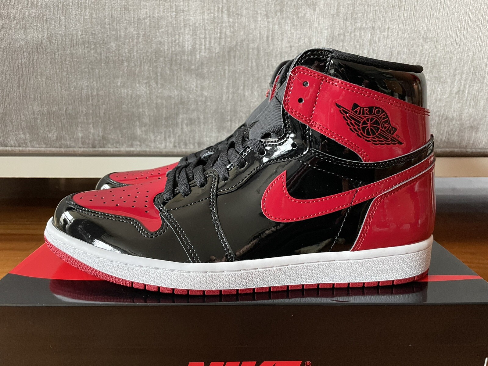 Size 10.5 - Jordan 1 Retro OG High Patent Bred