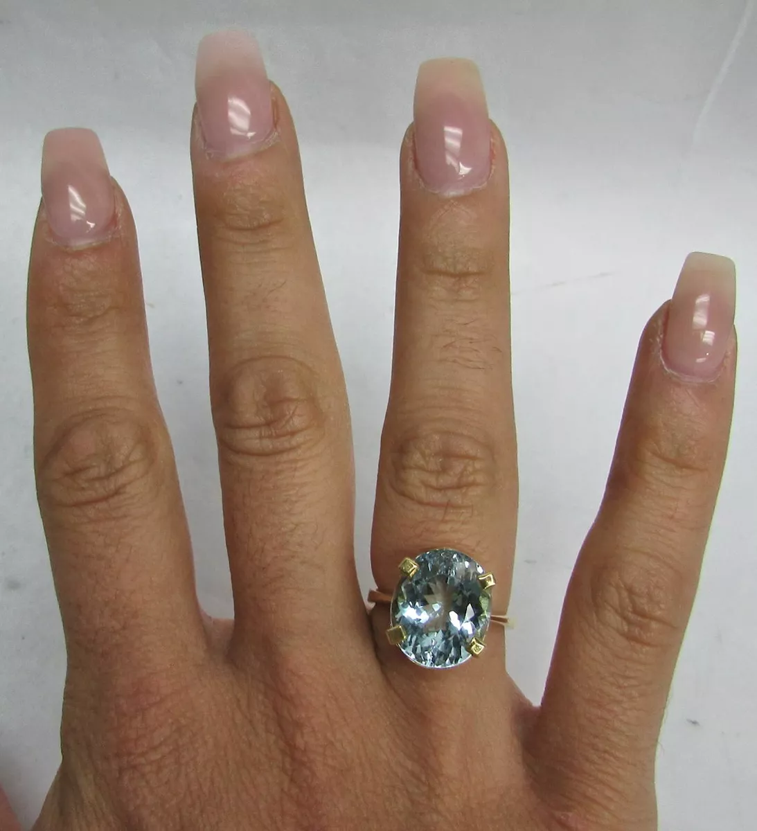 4 2024 carat aquamarine