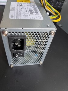 Original Fujitsu Esprimo Netzteil S26113-E611-V70-01