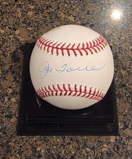 How to Know You're Buying Authentic Autographed Sports Memorabilia 18