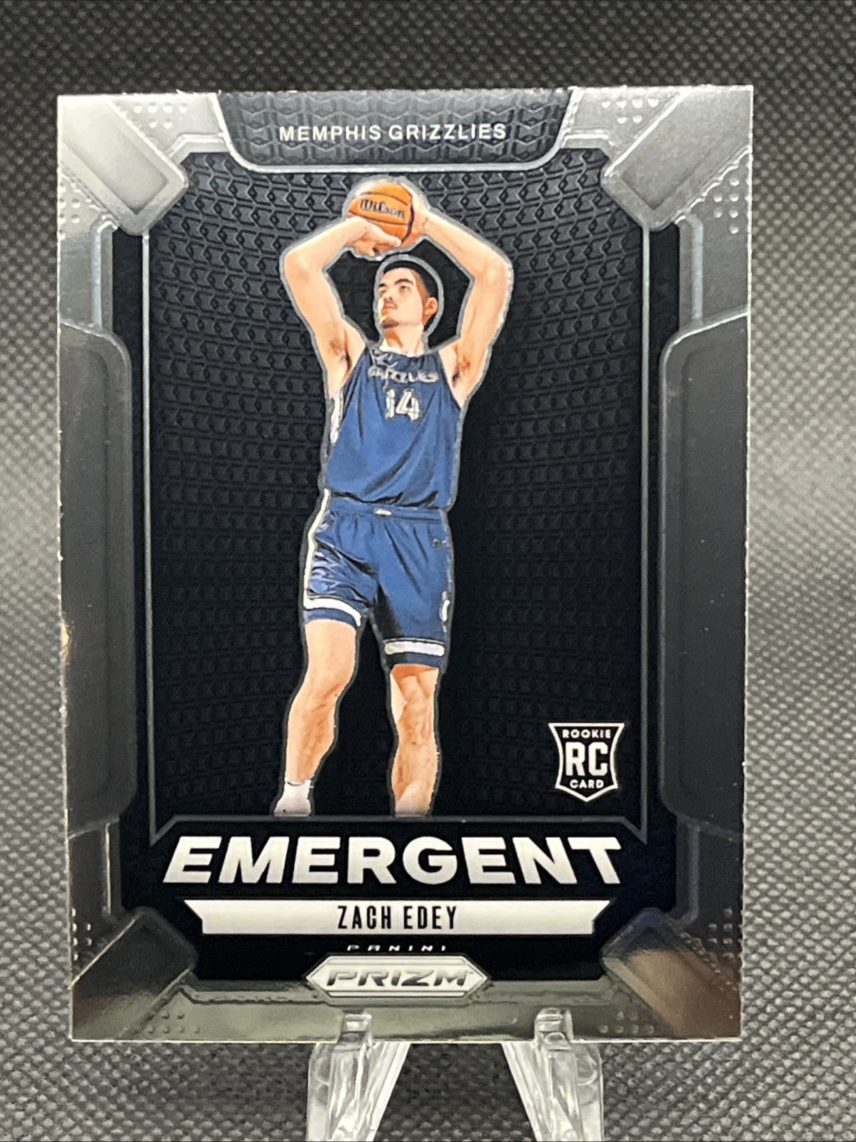2024-25 Panini Prizm - Emergent Zach Edey #16 (RC)