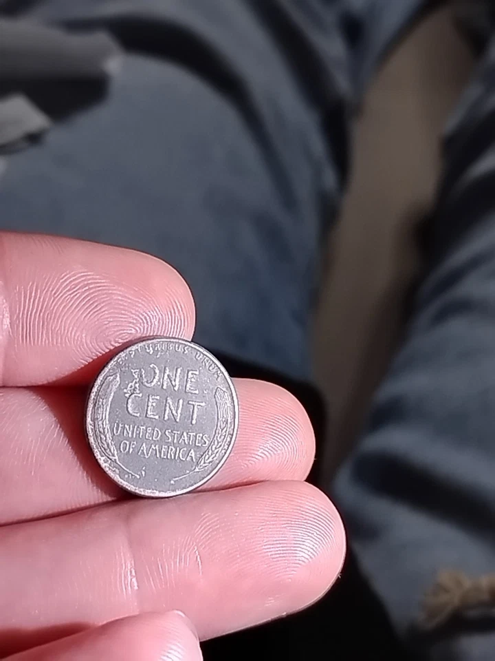 Moneda de centavo de trigo de acero de la Segunda Guerra Mundial 1943 desplazada "E" en el WE Foto 4 de 4