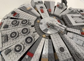 LEGO Star Wars: Millennium Falcon (75105)