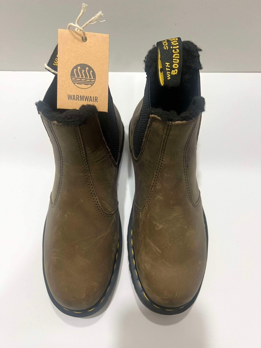 liiさん専用 Dr.Martens 2976 Yellow Stitch Smooth Leather Chelsea Boots in Black