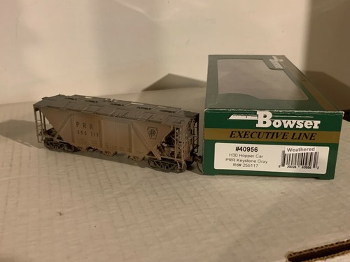 BOWSER #40956 P.R.R. Coche Hopper "Gris" H-30 3 bahías Cov. #255117 Weath. H.O. 1/87 | Zustand: New