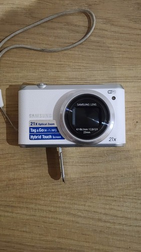 Samsung WB350F White + Battery + SD, Excellent Condition, Broken Battery Door - Picture 10 of 10