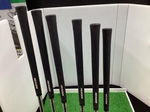 HONMA TOUR WORLD TW737V Iron Set Flex S 6 Pieces Dynamic Gold AMT RH #49 - Picture 6 of 6