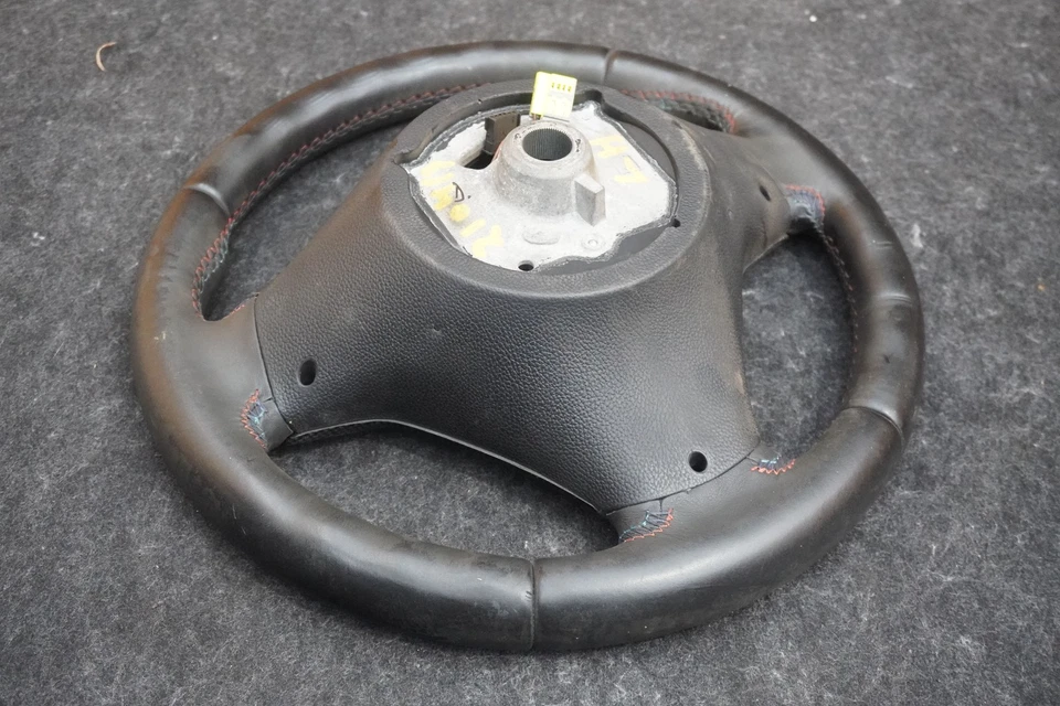 Driver Steering Wheel Leather Carbon Fiber 32302283733 BMW M3 E90 2008-13 *Note - Image 4 of 4