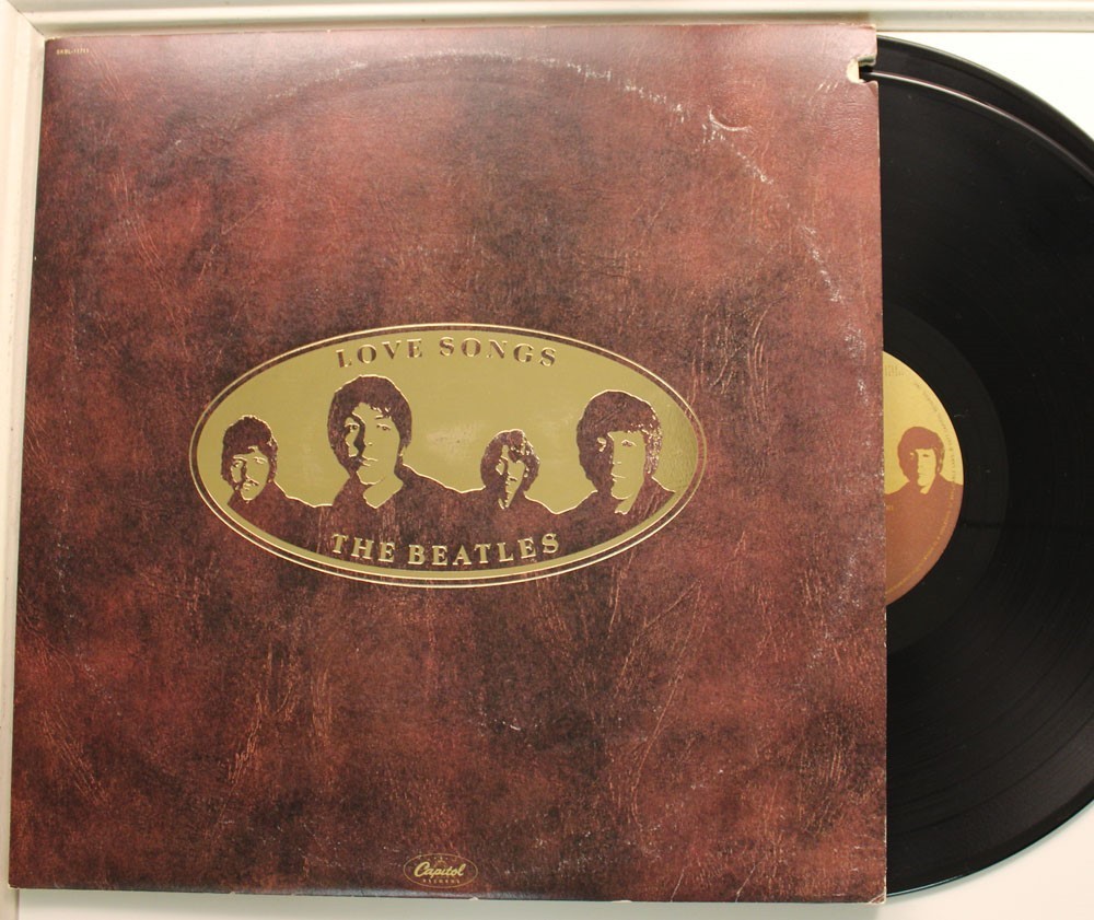 The Beatles 2-Disc Lp Love Songs (W/ Book) On Capitol - Vg++ / Vg+