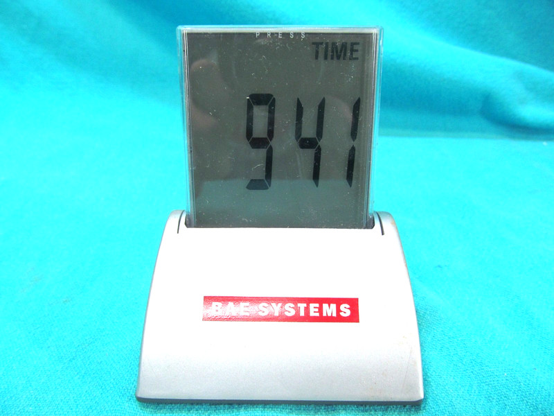 BAE SYSTEMS EMPLOYEE AWARD LCD CLOCK THERMOMETER DATE TIMER