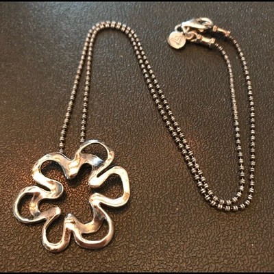 silpada flower necklace