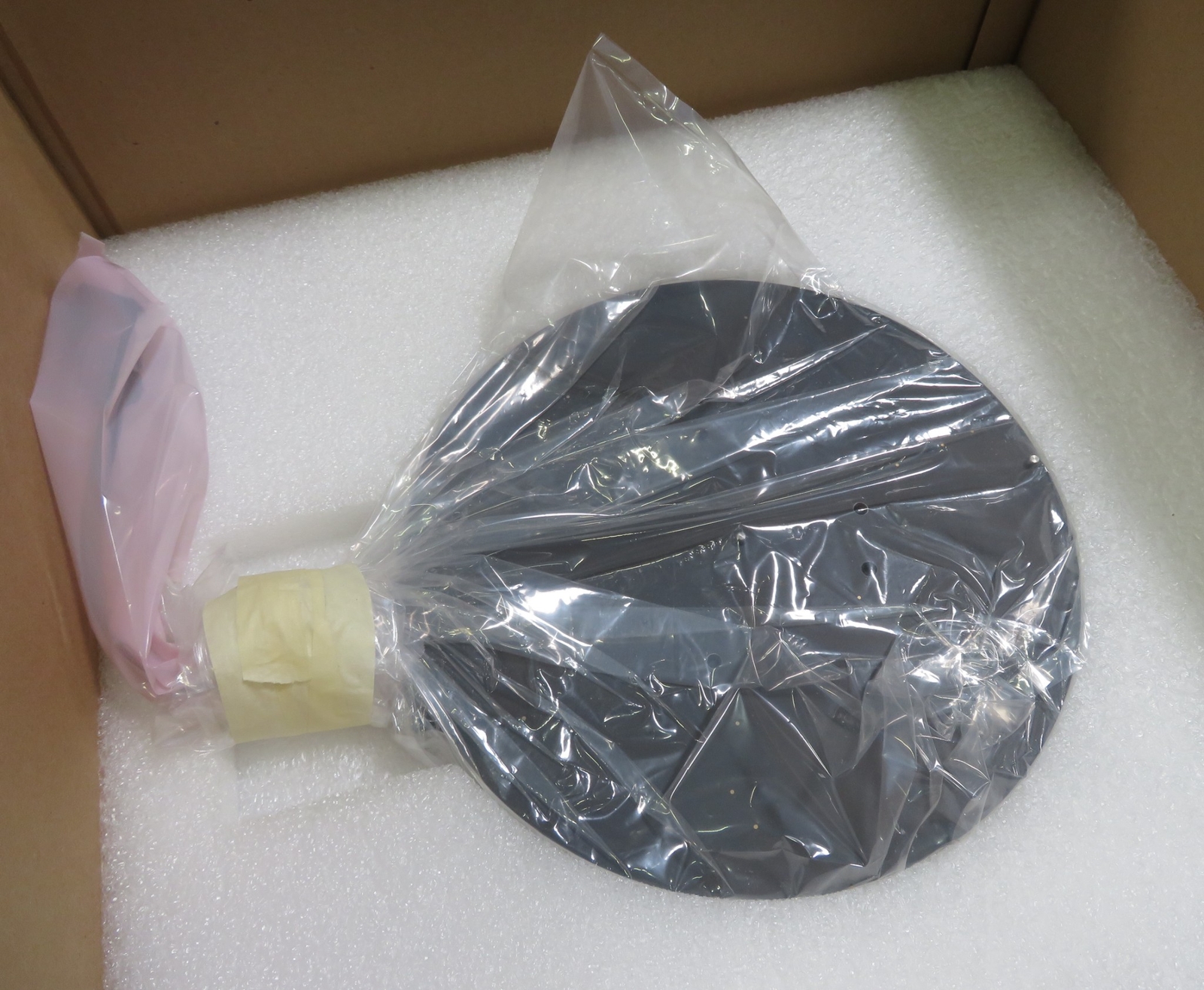 T196869 Electroglas 12" 300mm Heated Vacuum Wafer Chuck 273194-001-E, 96V, 1450W